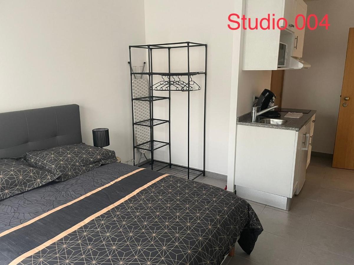 Studio A 300 M De La Gare De Mantes-La-Jolie Zewnętrze zdjęcie