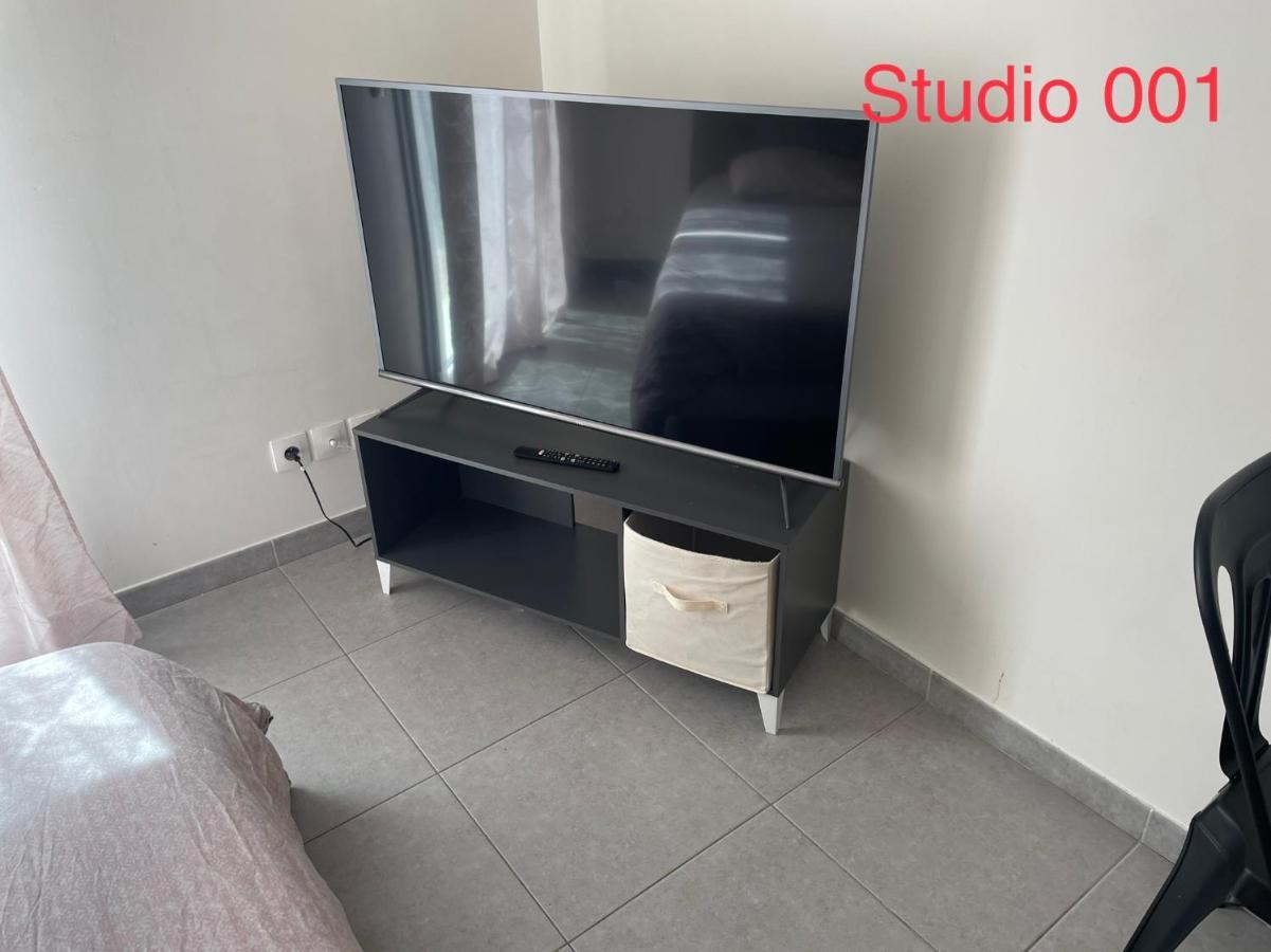 Studio A 300 M De La Gare De Mantes-La-Jolie Zewnętrze zdjęcie
