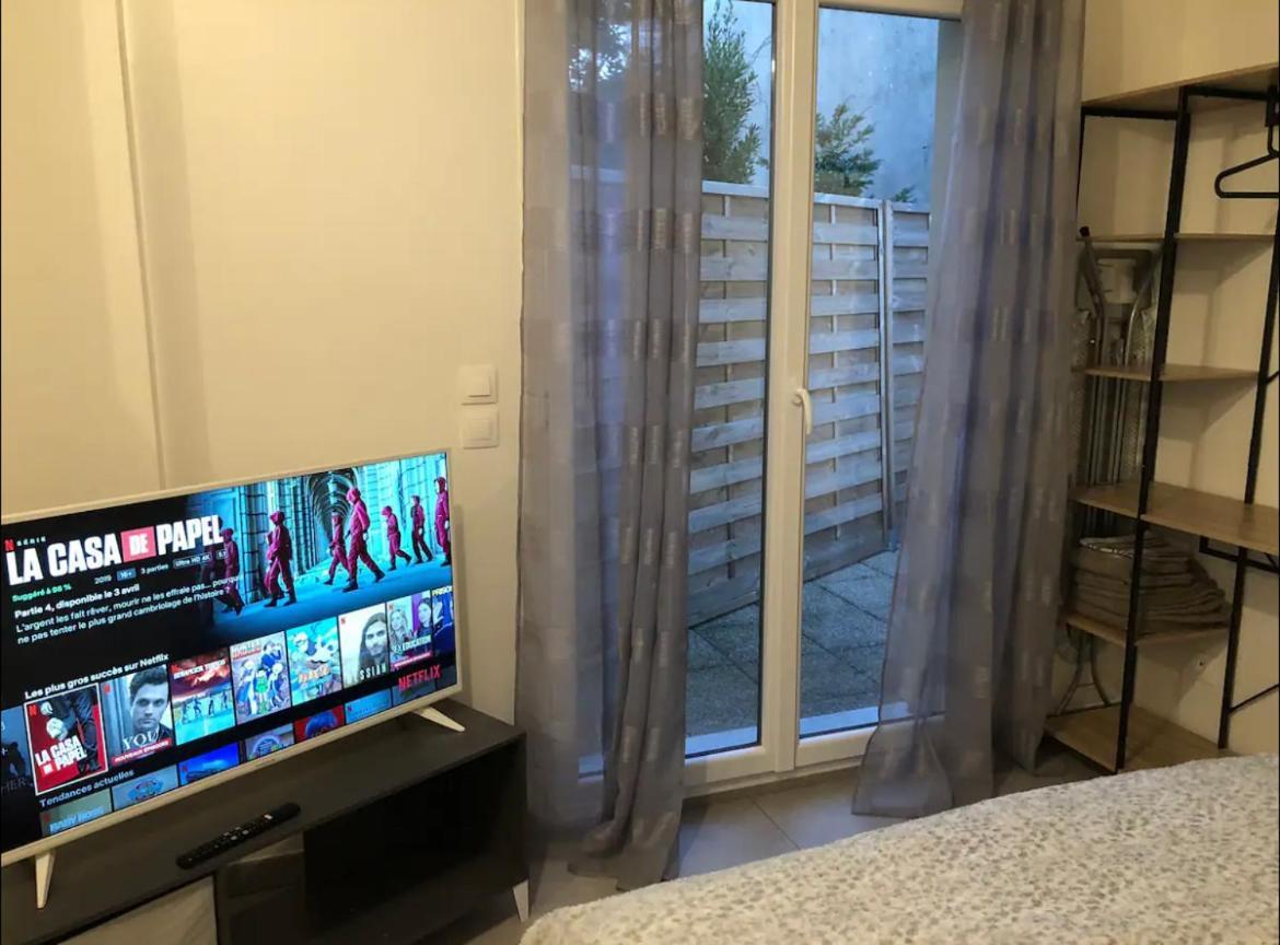 Studio A 300 M De La Gare De Mantes-La-Jolie Zewnętrze zdjęcie